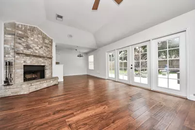614 7th Street, Sugar Land, TX 77498 - Photo 17