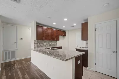 16355 La Luna Drive, Houston, TX 77083 - Photo 11