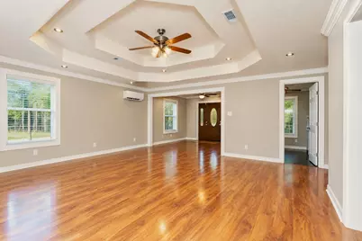 207 Smith Street, Clute, TX 77531 - Photo 5