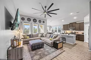 126 Polar Bear Trl, Crosby, TX 77532 - Photo 11