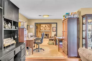 2411 Blue Willow Dr, Houston, TX 77042 - Photo 9