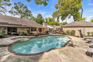 2411 Blue Willow Dr, Houston, TX 77042 - Photo 25