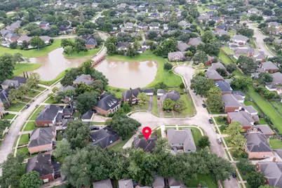 14 Sterling Court, Sugar Land, TX 77479 - Photo 3