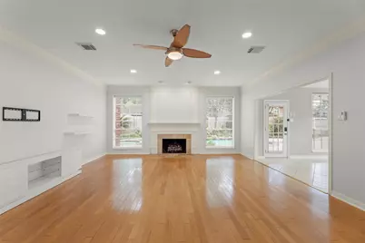 14 Sterling Court, Sugar Land, TX 77479 - Photo 19