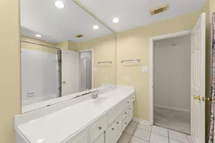 14 Sterling Ct, Sugar Land, TX 77479 - Photo 35