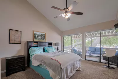 182 April Point Drive N, Conroe, TX 77356 - Photo 11