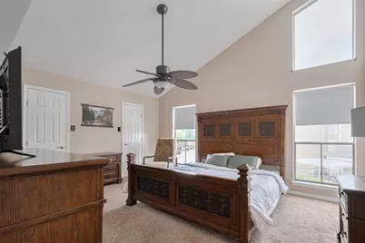 182 April Point Drive N, Conroe, TX 77356 - Photo 7