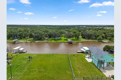 7 County Road 291 Road, Sargent, TX 77414 - Photo 1