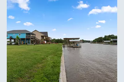 7 County Road 291 Road, Sargent, TX 77414 - Photo 17