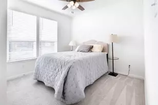 805 Allana Ln, Alvin, TX 77511 - Photo 15