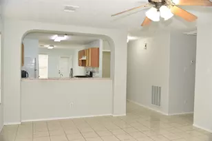 10406 Sutter Glen Ln, Houston, TX 77075 - Photo 11