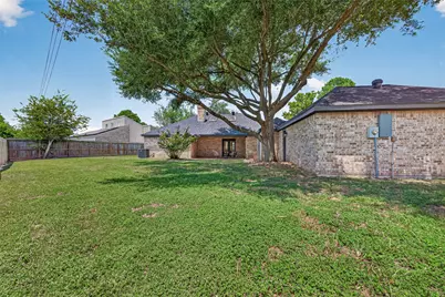 15103 Plaza Libre Drive, Houston, TX 77083 - Photo 47