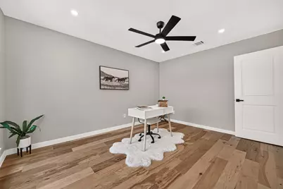 15103 Plaza Libre Drive, Houston, TX 77083 - Photo 9