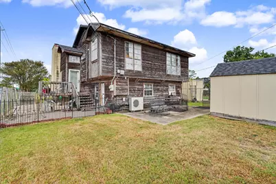 423 S 4th Street, La Porte, TX 77571 - Photo 9