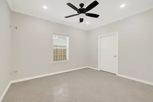 404 Moss St, Houston, TX 77009 - Photo 25