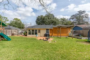 204 S Mattson St, West Columbia, TX 77486 - Photo 27