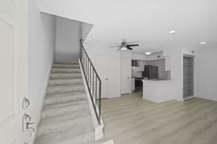 2800 Jeanetta St, Houston, TX 77063 - Photo 9