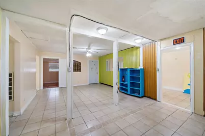 5639 Overdale Street, Houston, TX 77033 - Photo 11