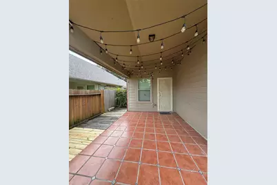 11931 Green Colling Park Drive, Houston, TX 77047 - Photo 19