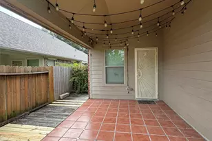11931 Green Colling Park Dr, Houston, TX 77047 - Photo 19