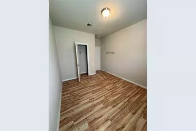 11931 Green Colling Park Drive, Houston, TX 77047 - Photo 15
