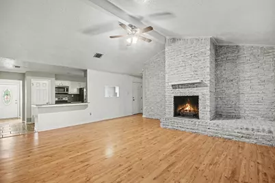 16923 Blackhawk Boulevard, Friendswood, TX 77546 - Photo 13