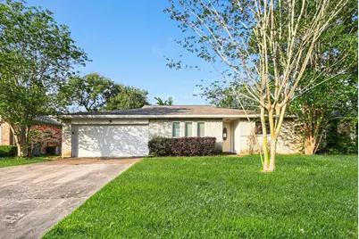 16923 Blackhawk Boulevard, Friendswood, TX 77546 - Photo 1