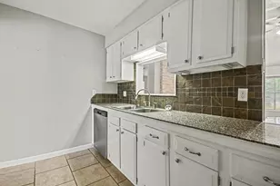 16923 Blackhawk Blvd, Friendswood, TX 77546 - Photo 7