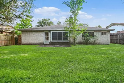 16923 Blackhawk Boulevard, Friendswood, TX 77546 - Photo 21
