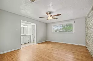 16923 Blackhawk Blvd, Friendswood, TX 77546 - Photo 17