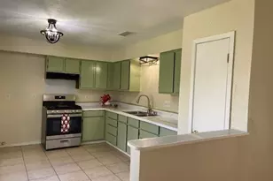 12019 Kings Grove Dr, Houston, TX 77044 - Photo 5