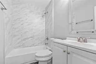 4838 Van Fleet St, Houston, TX 77033 - Photo 9