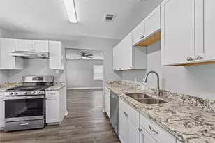 4838 Van Fleet St, Houston, TX 77033 - Photo 7
