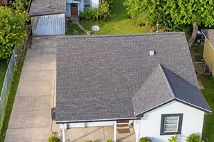 720 N Avenue B, Freeport, TX 77541 - Photo 17