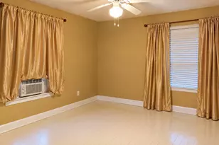 720 N Avenue B, Freeport, TX 77541 - Photo 11