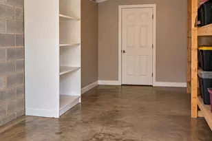 720 N Avenue B, Freeport, TX 77541 - Photo 19