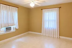 720 N Avenue B, Freeport, TX 77541 - Photo 9