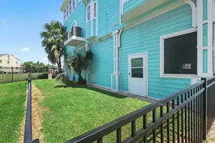 1007 Lillian Ln, Galveston, TX 77554 - Photo 9