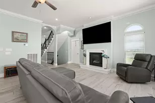 1007 Lillian Ln, Galveston, TX 77554 - Photo 13
