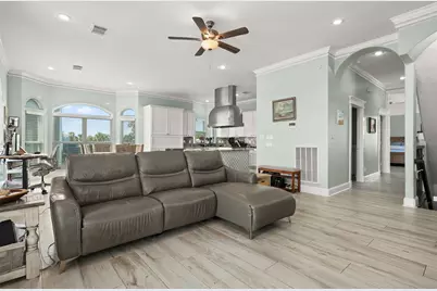 1007 Lillian Lane, Galveston, TX 77554 - Photo 17