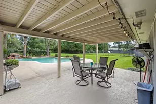 1916 W Sunset Dr, Orange, TX 77630 - Photo 39