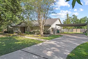 1916 W Sunset Dr, Orange, TX 77630 - Photo 5