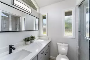 3203 Lazy Pine Ln, La Porte, TX 77571 - Photo 17