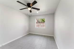 3203 Lazy Pine Ln, La Porte, TX 77571 - Photo 11