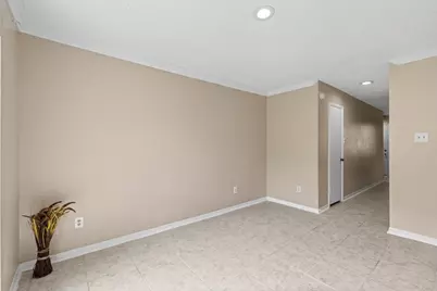 7939 Kendalia Drive, Houston, TX 77036 - Photo 13