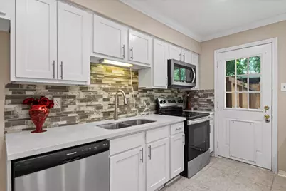 7939 Kendalia Drive, Houston, TX 77036 - Photo 19