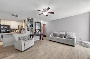 3919 Fairmont Pkwy, Pasadena, TX 77504 - Photo 5