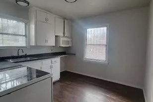 5318 Chennault Rd, Houston, TX 77033 - Photo 7