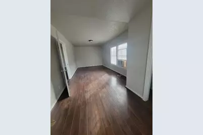 5318 Chennault Road, Houston, TX 77033 - Photo 3