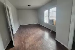 5318 Chennault Rd, Houston, TX 77033 - Photo 3